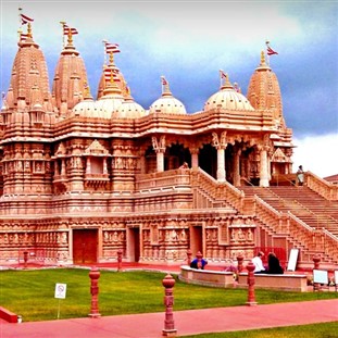 BAPS Hindu Temple & the Rubel Castle